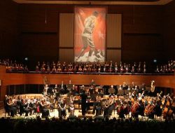 Zara Ve Sertap Erener 'atatürk'ü Anma Konseri'nde Birlikte Sahne Aldı