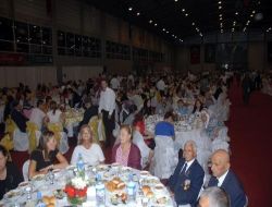 İzmir Büyükşehir Belediyesi'nden Şehit Ailelerine İftar Yemeği