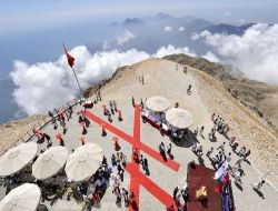 Olympos Teleferik'e Antalya'dan Haftada 3 Gün Servis Kaldırılacak