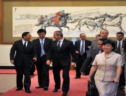 Şimşek Pekin'e Geliyor!!