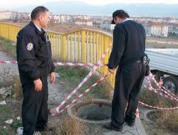 90 Yaşındaki Fırat, Kapağı Çalınan 5 Metre Derinliğindeki Kuyuya Düştü