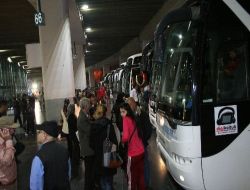 Terminallerde Bayram Yoğunluğu Başladı