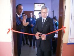 Patnos Kazanbey İlköğretim Okulu'na Bilgisayar Destekli Bilim, Fen Ve Teknoloji Sınıfı Açıldı