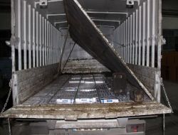 Araç Kasasında Bin 550 Karton Kaçak Sigara Ele Geçirildi!!