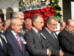 Kılıçdaroğlu Ve Baykal Eski Bakan Gülcegün'ün Cenazesine Katıldı!