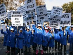 Konya'da Diyabet İçin Yürüyüş Düzenlendi