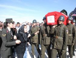 Göksun Şehidini Gözyaşlarıyla Uğurladı