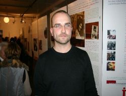 "berlinli Türk" Ve " Boğaziçili Alman" Kadınların Anıları Sergi Oldu