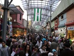 Bayram Alışverişi En Çok Çocukları Sevindiriyor