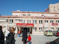 Isparta'da 30 Kişi Kurban Keserken Kendini Yaraladı