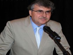 Çaykur Genel Müdürü Yüce: Dünyada Üzerine Kar Düşen Tek Çay Türk Çayıdır!!