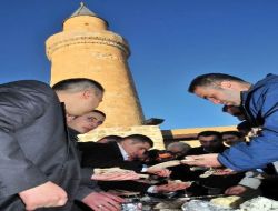 Süleyman Han Camii'nde 110 Yıl Sonra Bayram Namazı