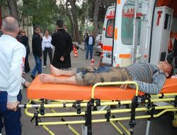 Hayvan Satıcıları İzmir'de Keserle Birbirine Girdi