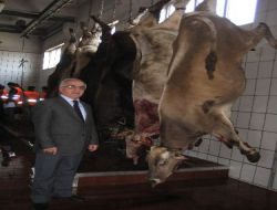 Kimse Yok Mu Derneği Doğu'daki 9 İlde 11 Bin Yoksul Aileye Kurban Eti Dağıttı