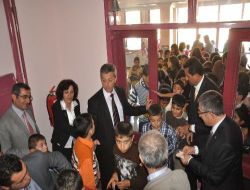 Başkan Vidinel'den Çocuklara Bayram Harçlığı