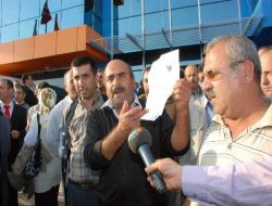 Ak Parti'deki Bayramlaşmada 229 Parsel Gerginliği Yaşandı