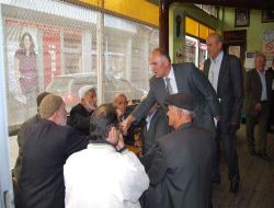 Chp Vakfıkebir Teşkilatı Halkın Bayramını Kutladı