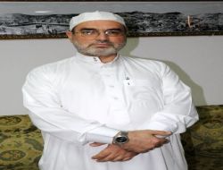 "Mekke'deki Müminler Kabe-Beytullah İle Bayramlaşıyor"