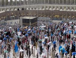 Kutsal Topraklarda Yağmur Altında Veda Tavafı