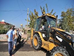 Evlerin Altından Geçen Ana Su Borusu Patladı, Evleri Su Bastı