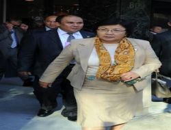 Otunbayeva Cumhurbaşkanlığı Çalışanlarını Elçilik Görevine Atadı