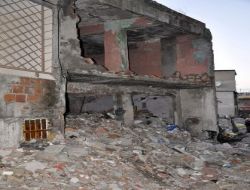 Metruk Binada Meydana Gelen Göçük Korkuttu