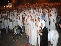 Hac Görevini Tamamlayan Almanyalı Hacılar, Mekke'de Nafile Umre Yapıyor!