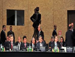 Nato Zirvesinde 'Afganistan' Görüşüldü