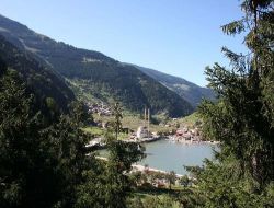 Uzungöl'deki Tarihi Evler Restore Edilip Turizme Kazandırılacak