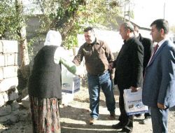 Eskişehir'den Patnos'a Gelen Kimse Yok Mu Derneği Üyeleri, 700 Aileye Kurban Eti Dağıttı