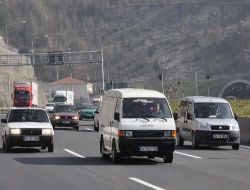 Bolu Tem Otoyolunda Araç Yoğunluğu Yaşanıyor!.