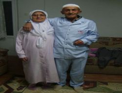 Eşiyle Birlikte Gittiği Hacda Kayboldu