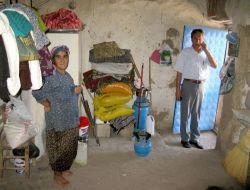 Arabanlı 107 Yaşındaki İslim Yılmaz Ve Kızı 5 Yıl Sonra Elektrikli Bir Evde Oturacak