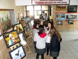 'griye Veda Renklere Merhaba' Sergisi Çınar Lisesi'nde
