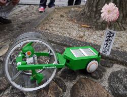 Minik Robot 12 Pille 500 Kilometre Yol Yaptı