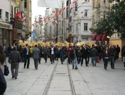 Kadına Yönelik Şiddete 'Sessiz' Protesto
