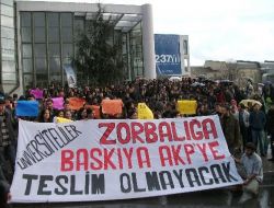 Başbakanı Protesto Eden Öğrencilerin Ceza Alması İtü'de Protesto Edildi