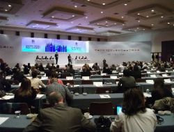 Avrupa Yazarlar Parlamentosu Naıpaul'süz Toplandı