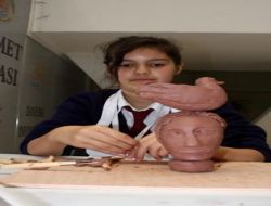 Öğrencilerin Çalışmaları Sanatçıların Eserleriyle Birlikte Sergilenecek