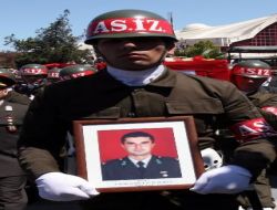 100. Yıl Lisesi'ne, 'şehit Piyade Teğmen Ahmet Altunoğlu' İsmi Verildi