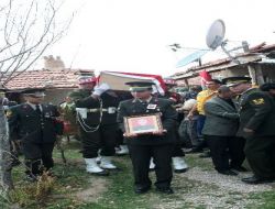 Şehit Er Çevik'in Cenazesi Memleketinde Toprağa Verildi