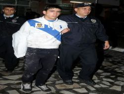 Okul Kantinine Giren 4 Zanlıdan İkisi Yakalandı