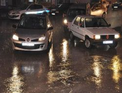 Yozgat'ta Sağanak Yağmur Hayatı Olumsuz Etkiledi