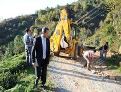 Arhavi'de Yol İyileştirme Çalışmaları Devam Ediyor