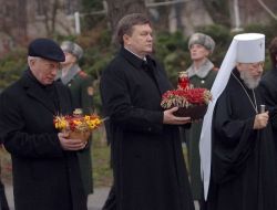 Ukrayna'da Açlık Kurbanları Anılıyor