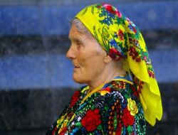 Turuncu Devrimin Maskotu Paraska Nine Öldü