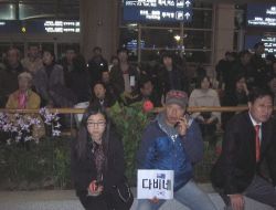 Güney Kore Halkı Gerginliğin Bitmesini İstiyor