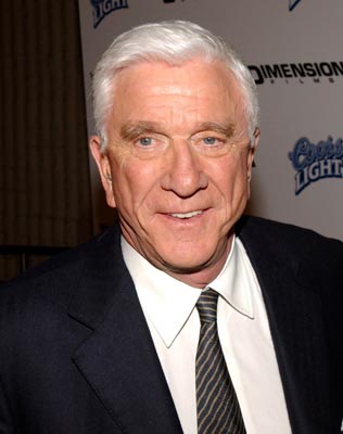 Leslie Nielsen öldü