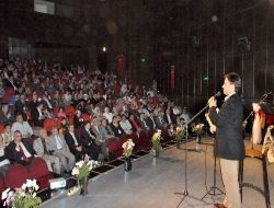 Asım Yıldırım'ın Şiir Dinletisi Tarsus'ta Büyük İlgi Gördü