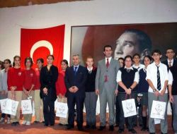 Öğrenciler Ab Konulu Yarışmada Ter Döktü